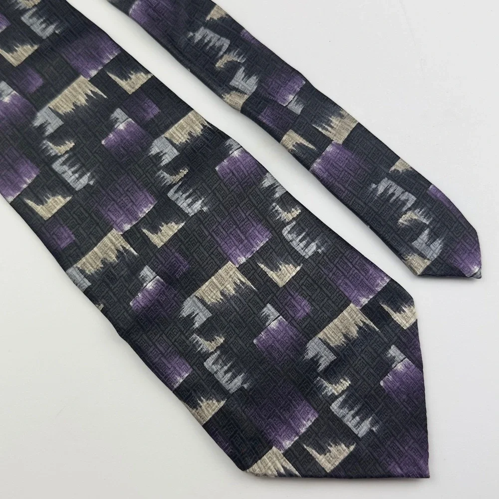 Pierre Cardin Mens Silk Tie Purple‎ Grey Abstract Geometric Made in USA